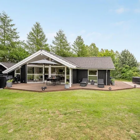Holiday Dorotej - 500m From The Sea In Djursland And Mols By Interhome Holiday home *